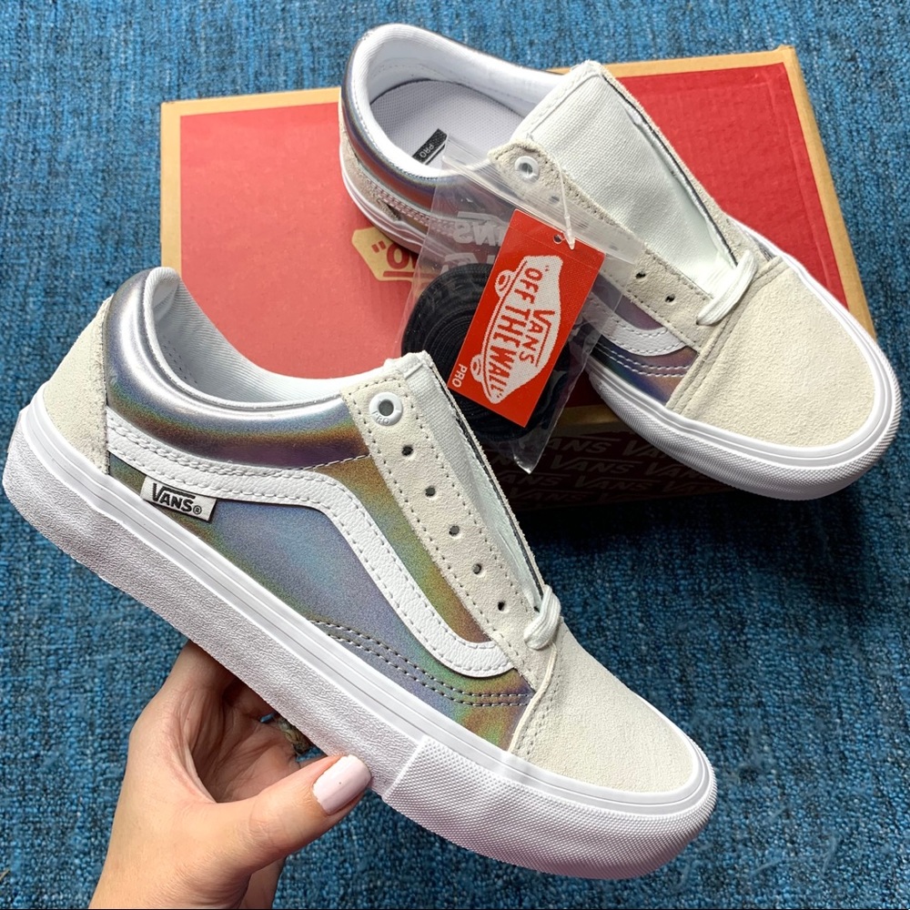 NWT Vans Old Skool Pro Iridescent Silver Sneakers